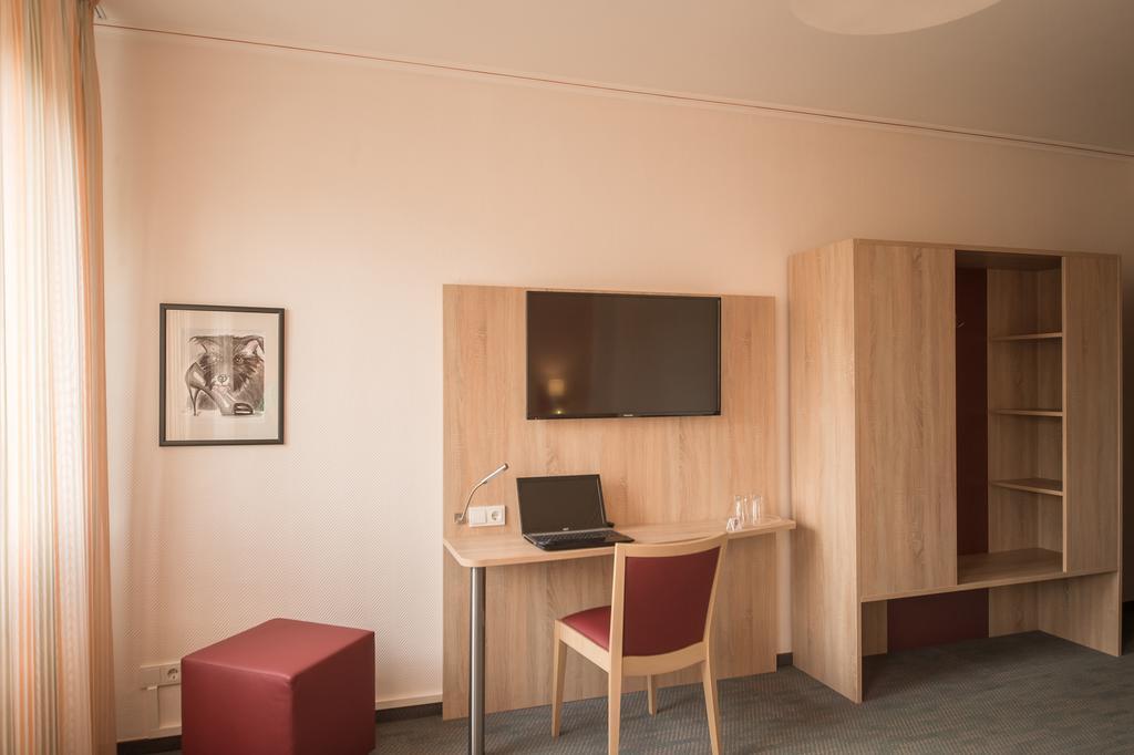 ביטבורג Hotel Leander מראה חיצוני תמונה
