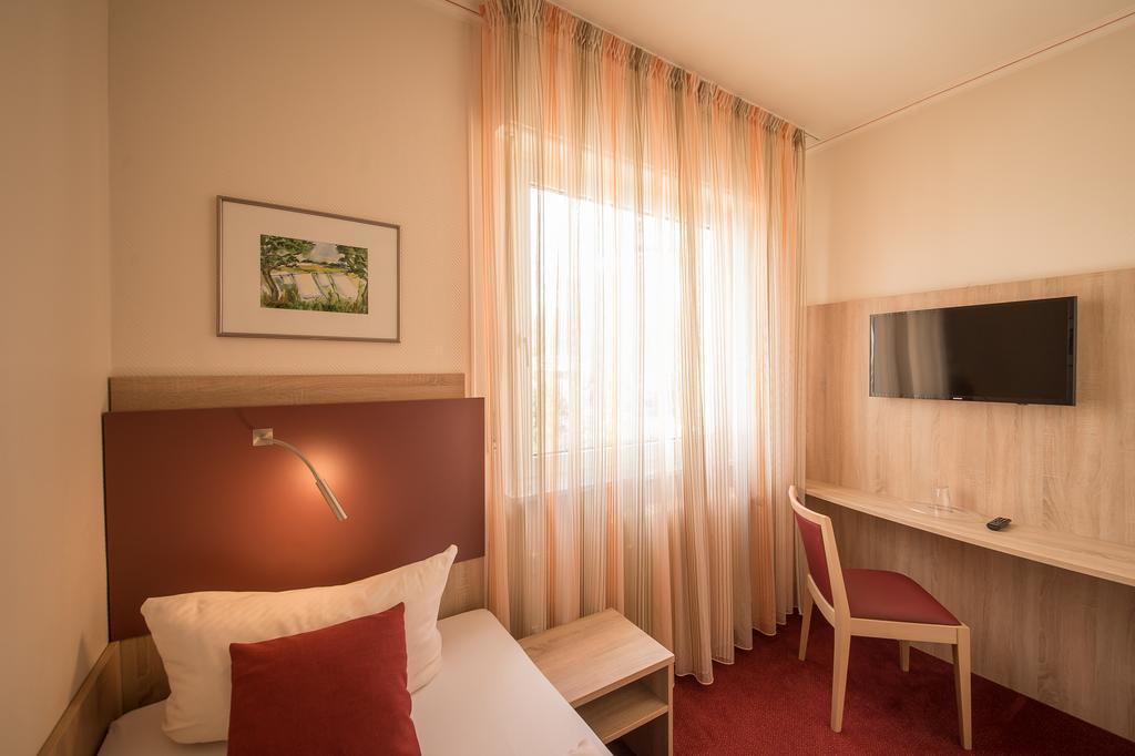 ביטבורג Hotel Leander מראה חיצוני תמונה
