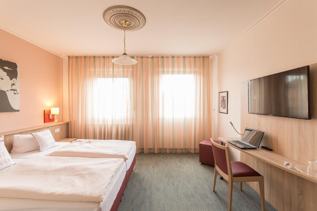 ביטבורג Hotel Leander מראה חיצוני תמונה